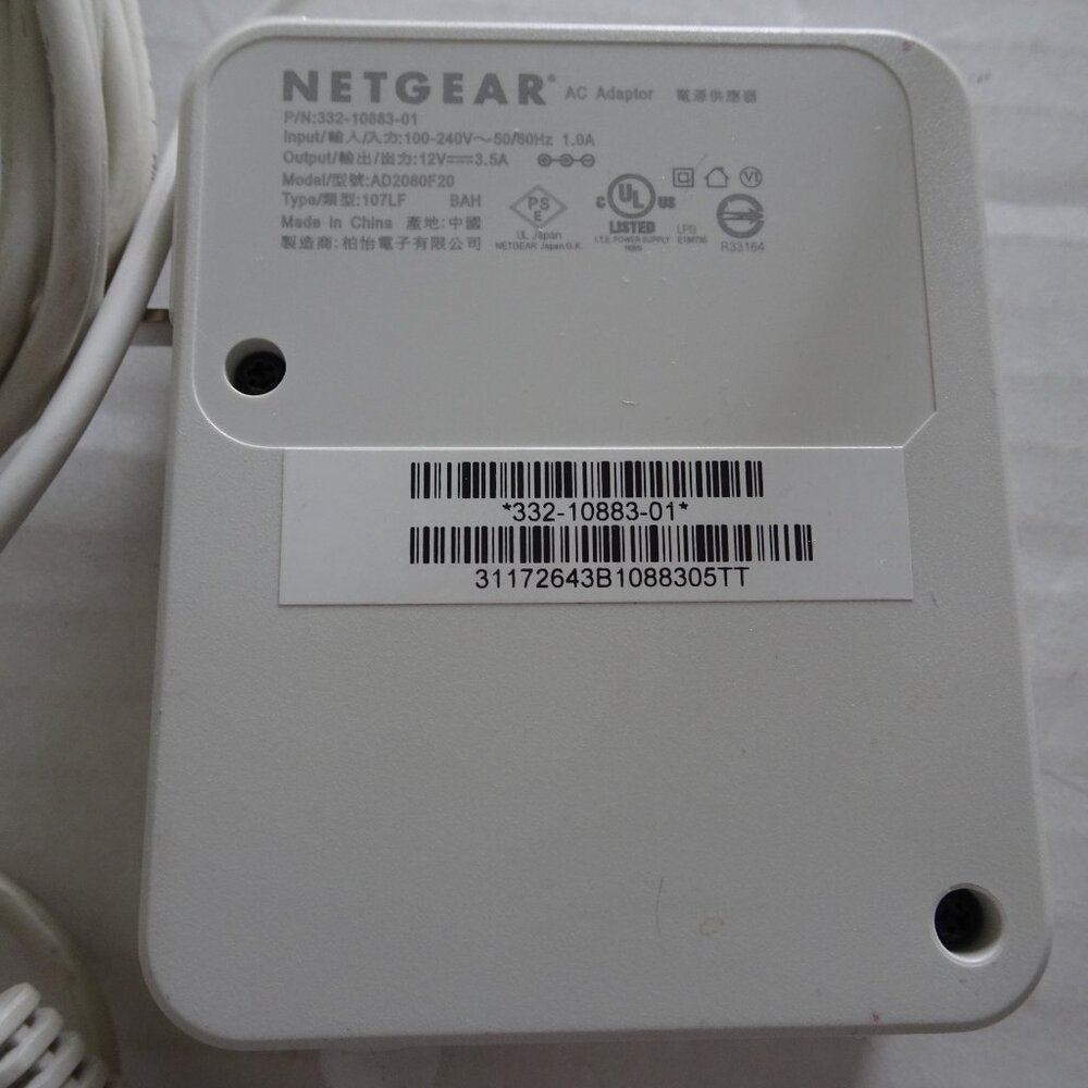Orbi Netgear RBR50 Router and RBS50 Satellite x 2 Mesh WiFi - with power cords - Picture 7 of 14